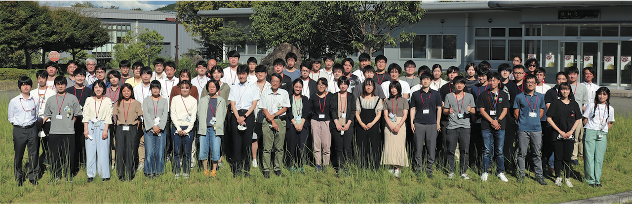 第第6回SPring-8秋の学校集合写真